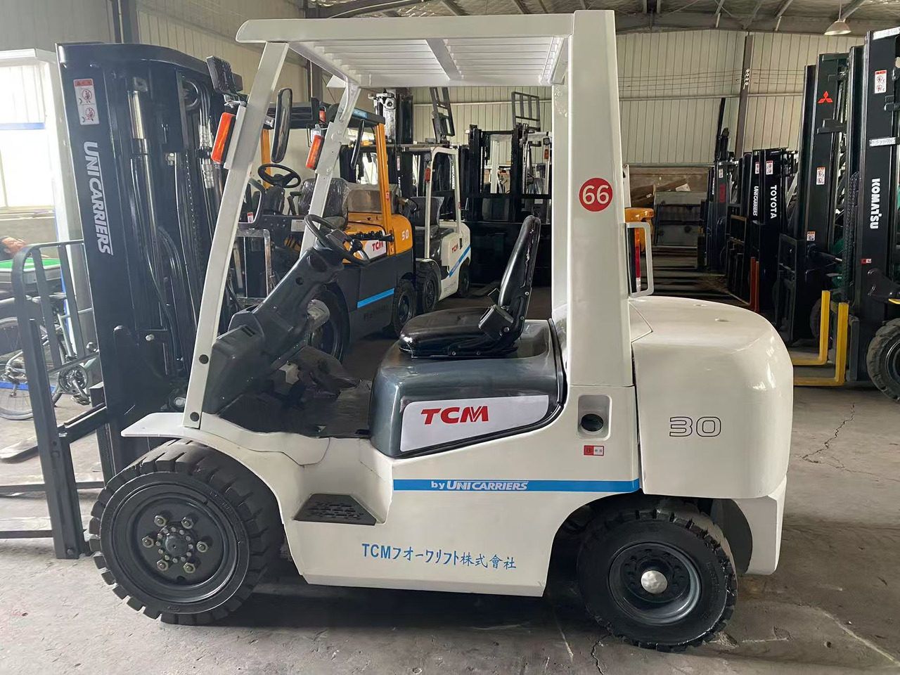 TCM FD30T3C - מלגזת סולר: תמונה 1 TCM FD30T3C - מלגזת סולר: תמונה 1