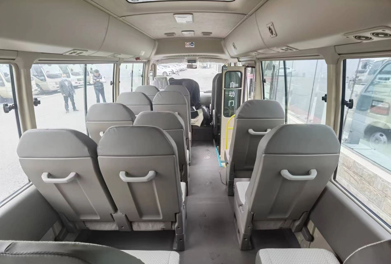TOYOTA COASTER - אוטובוס: תמונה 3 TOYOTA COASTER - אוטובוס: תמונה 3