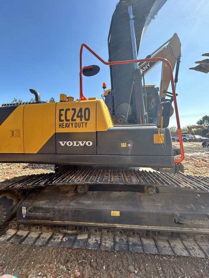 מחפר סורק Volvo EC240: תמונה 7