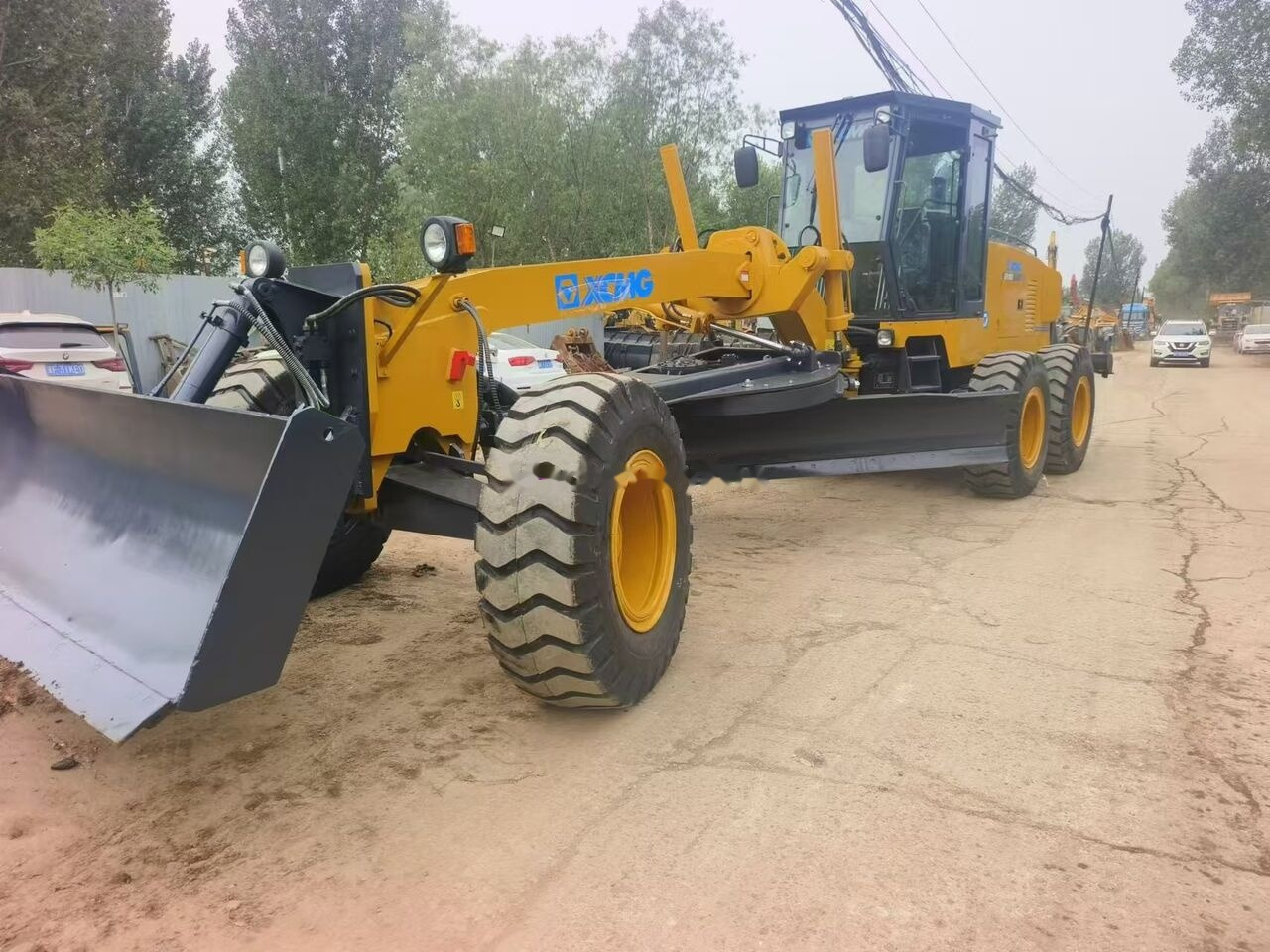 מפלסת XCMG GR1803: תמונה 7