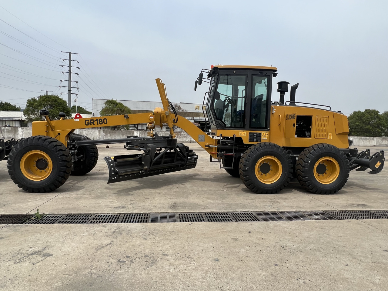 XCMG GR180 - מפלסת: תמונה 3 XCMG GR180 - מפלסת: תמונה 3