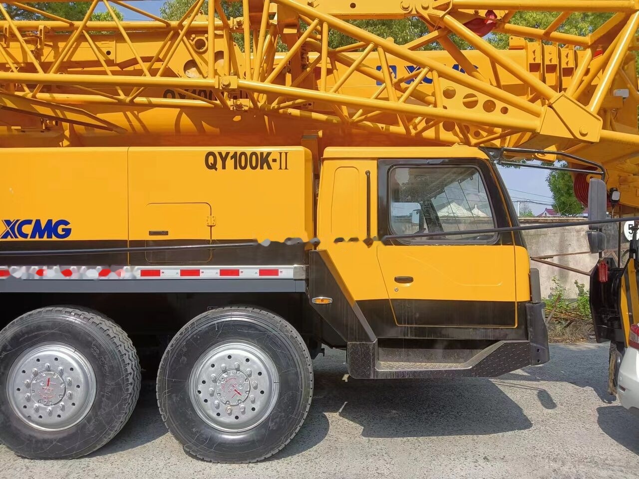 XCMG QY100K - עגורן נייד: תמונה 2 XCMG QY100K - עגורן נייד: תמונה 2