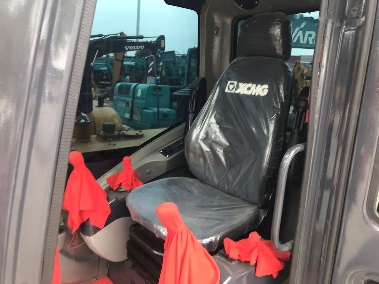 XCMG XE60DA - מיני מחפר: תמונה 5 XCMG XE60DA - מיני מחפר: תמונה 5