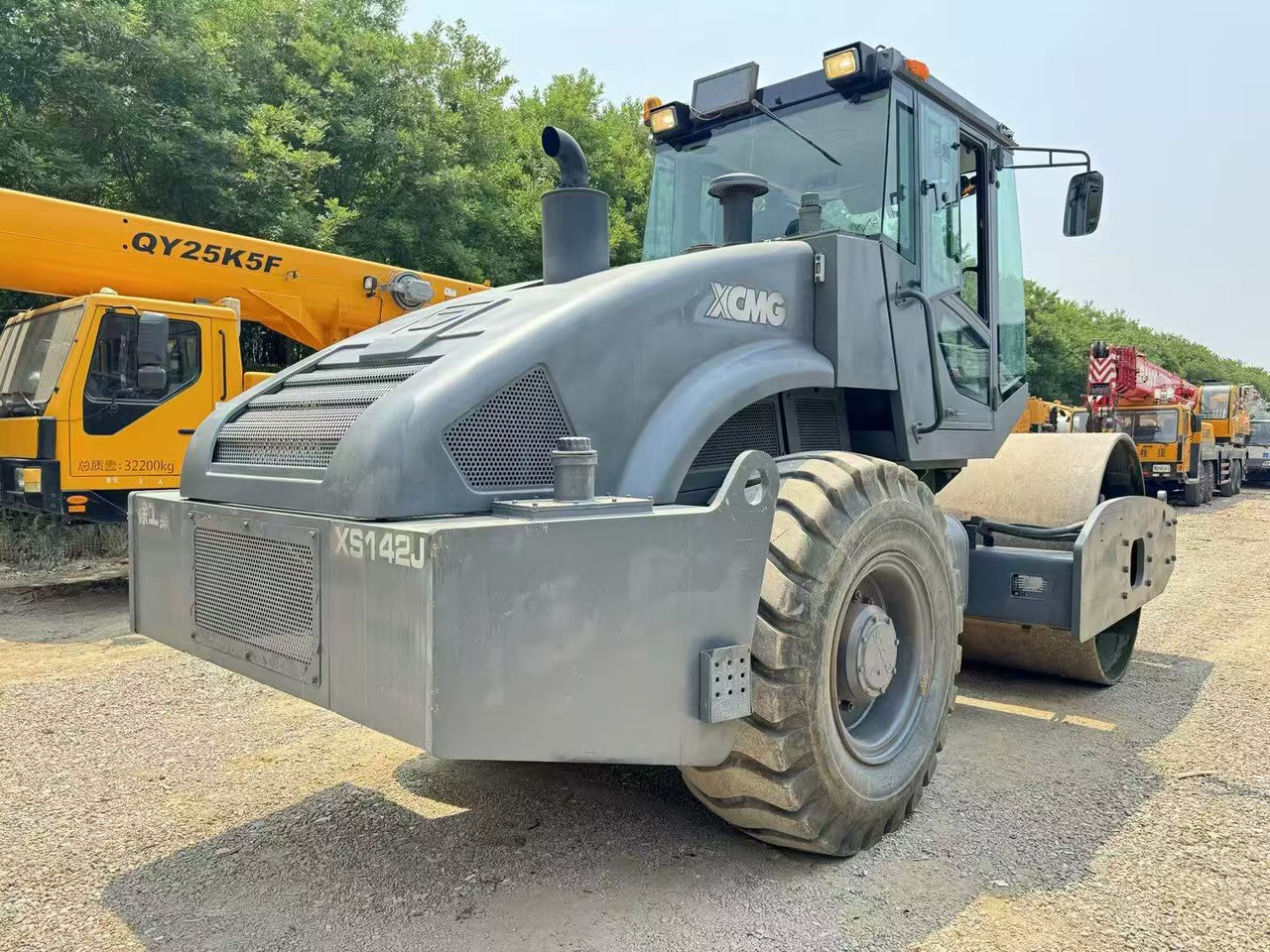 XCMG XS142J - רולר כביש: תמונה 2 XCMG XS142J - רולר כביש: תמונה 2