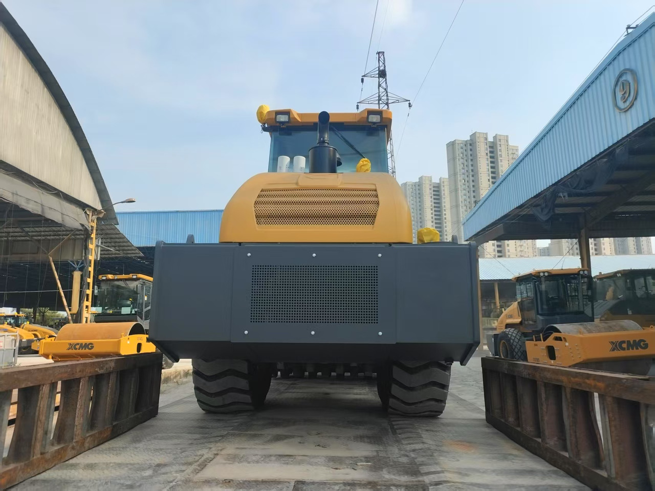 XCMG XS203J - רולר כביש: תמונה 3 XCMG XS203J - רולר כביש: תמונה 3