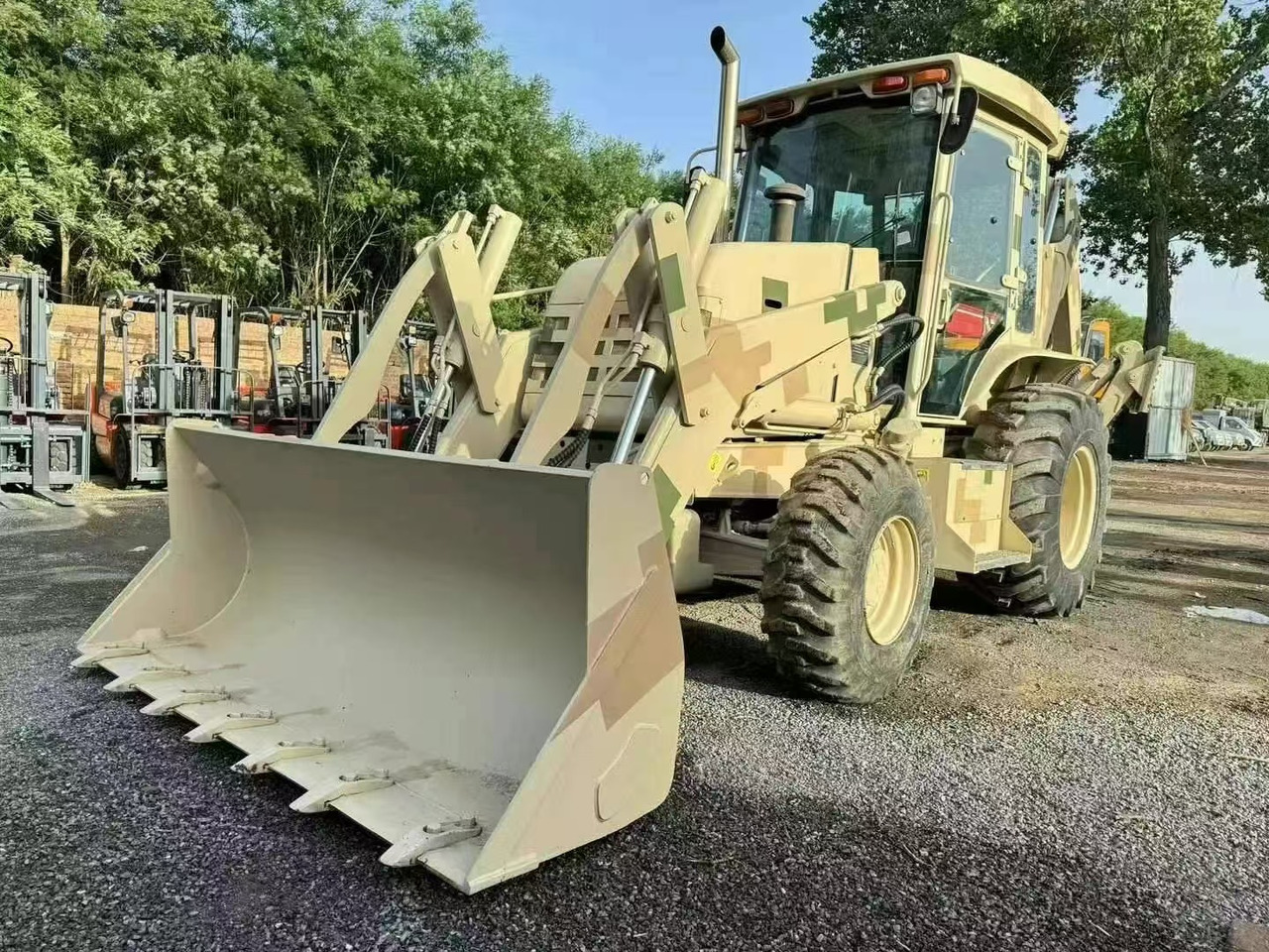 XCMG XT870K - מחפרון: תמונה 1 XCMG XT870K - מחפרון: תמונה 1