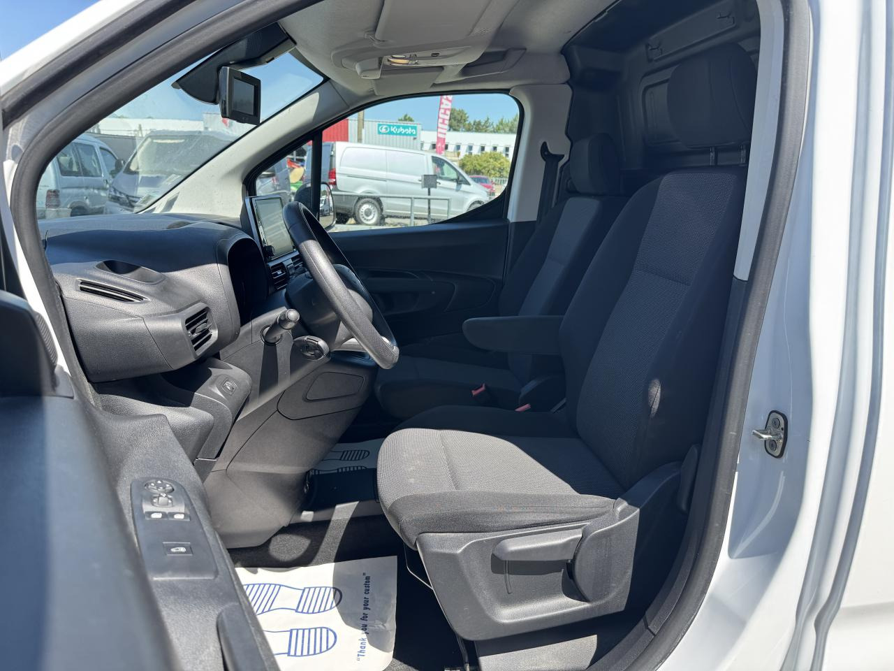 CITROEN berlingo M 650KG BLUEHDI 100 S&S DRIVER BVM5 - כלי רכב מסחרי עם לוח: תמונה 4 CITROEN berlingo M 650KG BLUEHDI 100 S&S DRIVER BVM5 - כלי רכב מסחרי עם לוח: תמונה 4