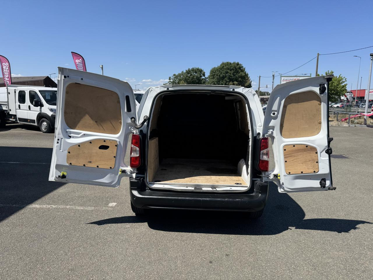CITROEN berlingo M 650KG BLUEHDI 100 S&S DRIVER BVM5 - כלי רכב מסחרי עם לוח: תמונה 2 CITROEN berlingo M 650KG BLUEHDI 100 S&S DRIVER BVM5 - כלי רכב מסחרי עם לוח: תמונה 2