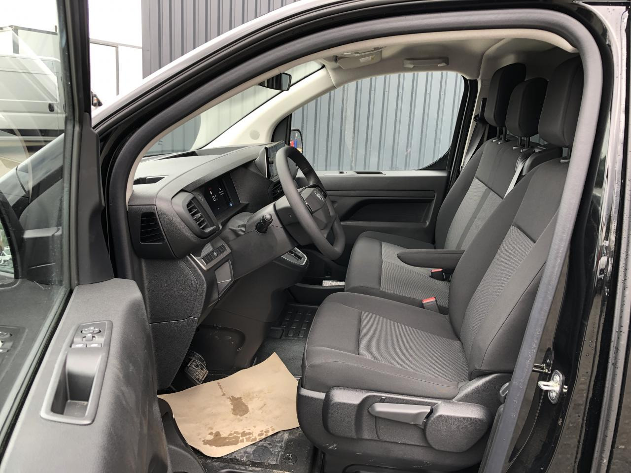 CITROEN jumpy M 2.0 BLUEHDI 180CH S&S CABINE APPROFONDIE FIXE EAT8 - כלי רכב מסחרי עם לוח: תמונה 4 CITROEN jumpy M 2.0 BLUEHDI 180CH S&S CABINE APPROFONDIE FIXE EAT8 - כלי רכב מסחרי עם לוח: תמונה 4