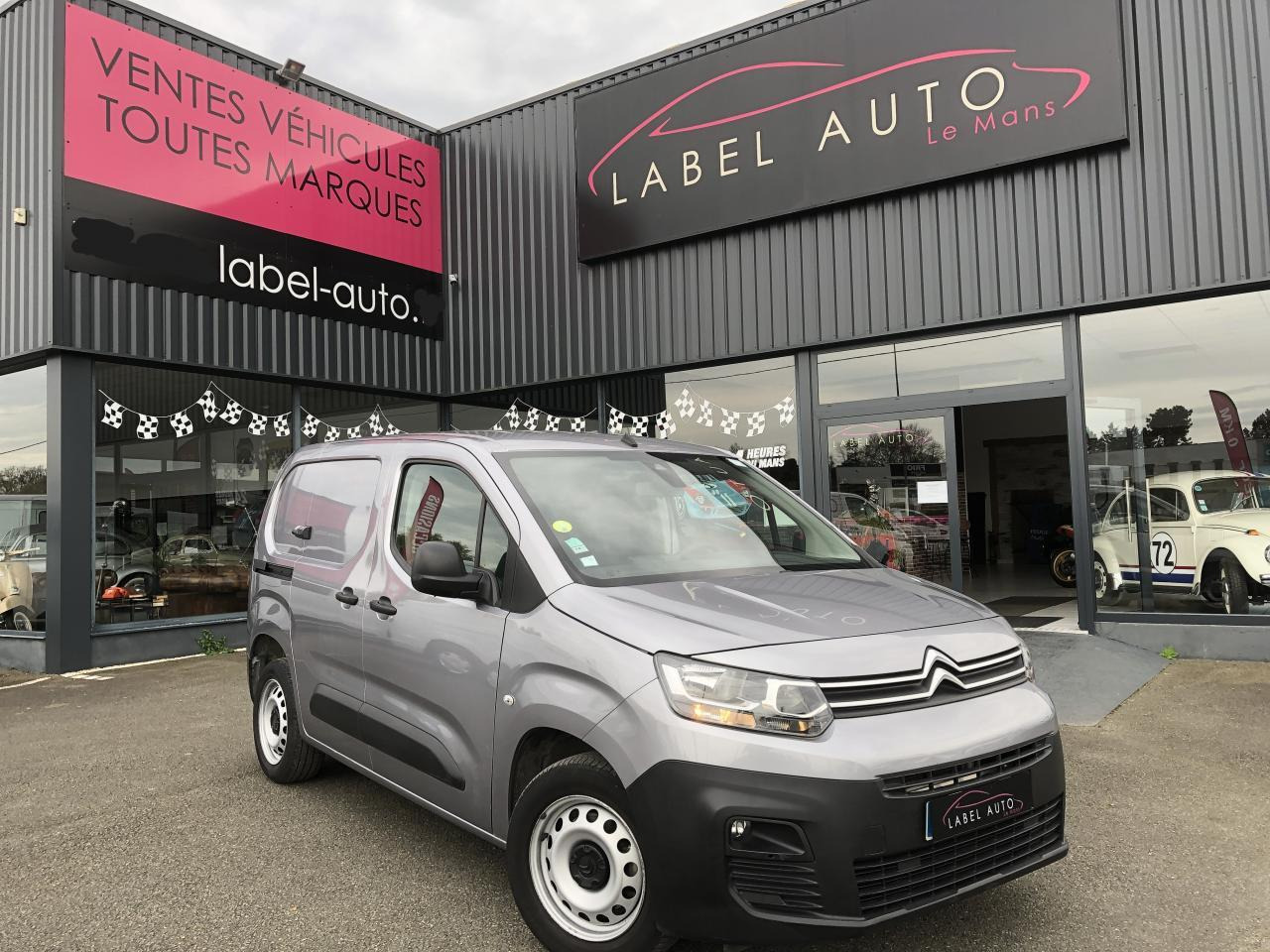 Citroen Berlingo M 1000KG BLUEHDI 130 S&S CLUB EAT8 - כלי רכב מסחרי קטן: תמונה 2 Citroen Berlingo M 1000KG BLUEHDI 130 S&S CLUB EAT8 - כלי רכב מסחרי קטן: תמונה 2