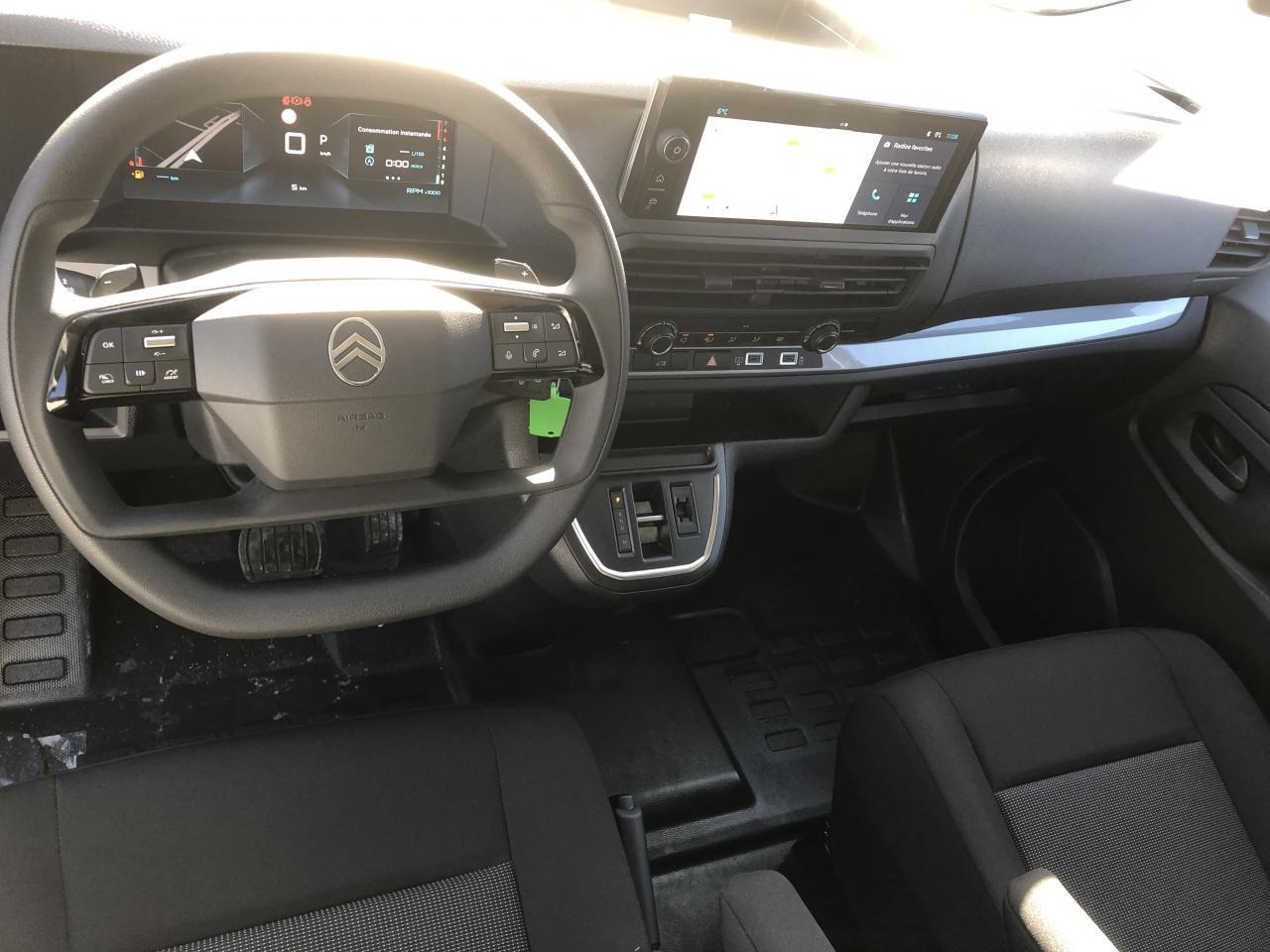 Citroen Jumpy 2 PLACES XL 2.0 BLUEHDI 180CH S&S PACK PREMIUM CONNECT EAT8 - כלי רכב מסחרי עם לוח: תמונה 3 Citroen Jumpy 2 PLACES XL 2.0 BLUEHDI 180CH S&S PACK PREMIUM CONNECT EAT8 - כלי רכב מסחרי עם לוח: תמונה 3