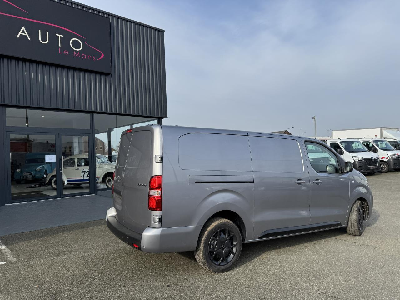 Citroen Jumpy 2 PLACES XL 2.0 BLUEHDI 180CH S&S PACK PREMIUM CONNECT EAT8 - כלי רכב מסחרי עם לוח: תמונה 5 Citroen Jumpy 2 PLACES XL 2.0 BLUEHDI 180CH S&S PACK PREMIUM CONNECT EAT8 - כלי רכב מסחרי עם לוח: תמונה 5