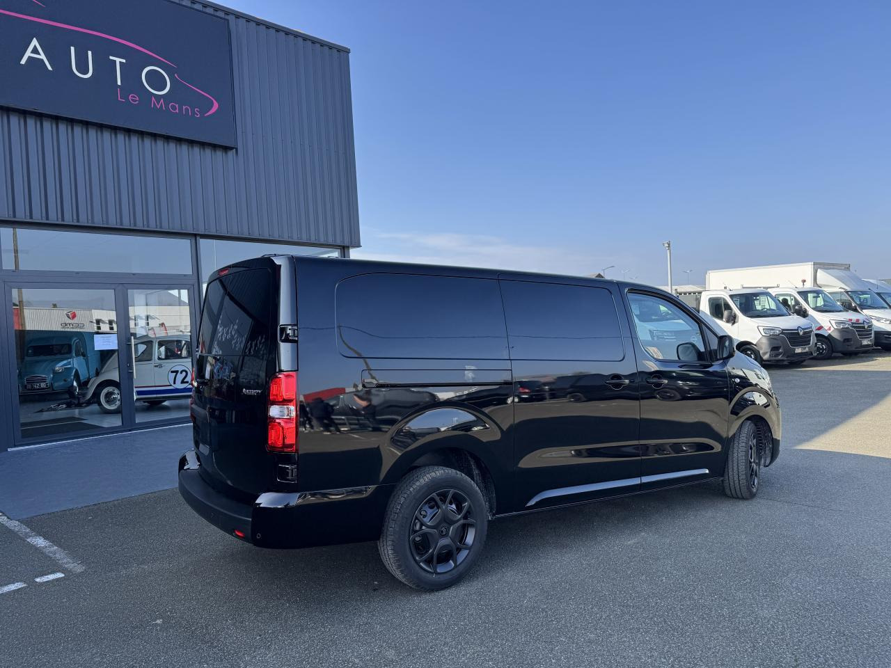 Citroen Jumpy 2 PLACES XL 2.0 BLUEHDI 180CH S&S PACK PREMIUM CONNECT EAT8 - כלי רכב מסחרי עם לוח: תמונה 5 Citroen Jumpy 2 PLACES XL 2.0 BLUEHDI 180CH S&S PACK PREMIUM CONNECT EAT8 - כלי רכב מסחרי עם לוח: תמונה 5