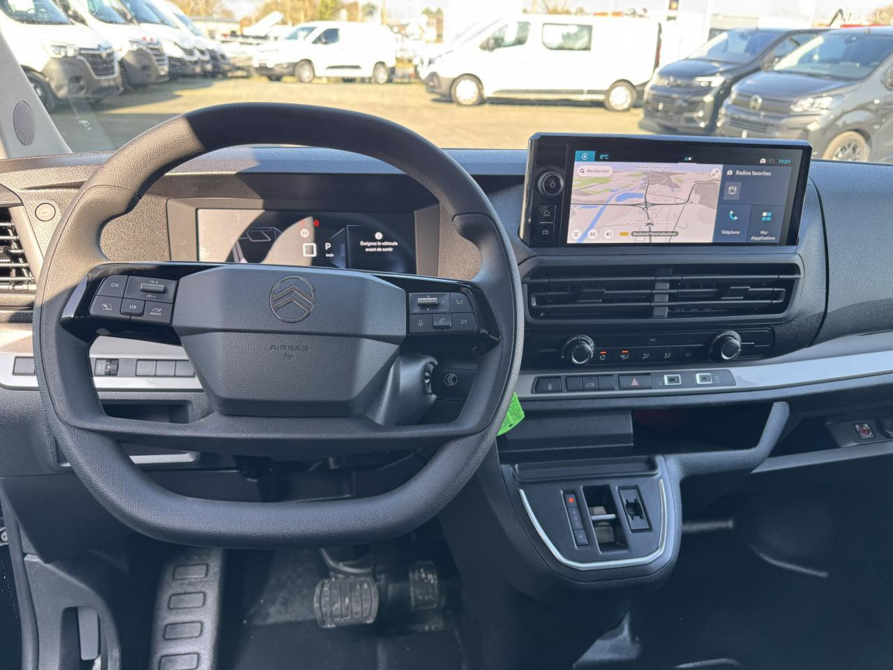 Citroen Jumpy 2 PLACES XL 2.0 BLUEHDI 180CH S&S PACK PREMIUM CONNECT EAT8 - כלי רכב מסחרי עם לוח: תמונה 3 Citroen Jumpy 2 PLACES XL 2.0 BLUEHDI 180CH S&S PACK PREMIUM CONNECT EAT8 - כלי רכב מסחרי עם לוח: תמונה 3