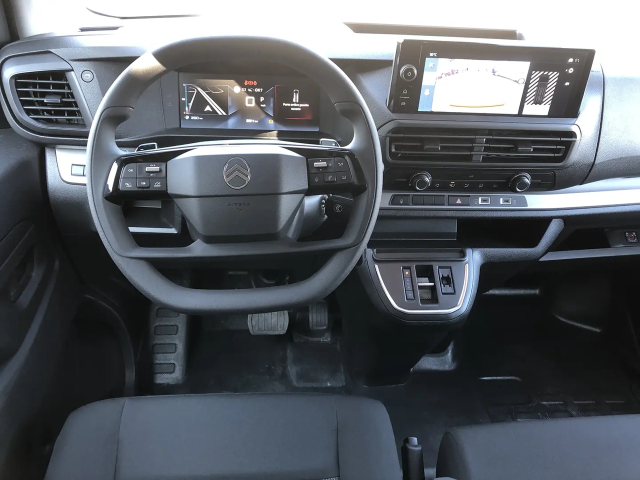 Citroen Jumpy XL 2.0 BLUEHDI 180CH S&S CABINE APPROFONDIE FIXE PACK PREMIUM CONNECT EAT8 - כלי רכב מסחרי קומבי: תמונה 4 Citroen Jumpy XL 2.0 BLUEHDI 180CH S&S CABINE APPROFONDIE FIXE PACK PREMIUM CONNECT EAT8 - כלי רכב מסחרי קומבי: תמונה 4