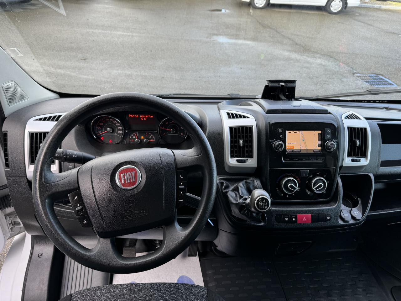 FIAT DUCATO 3T5 L3H2 2.2 HDI 140 CH BUSINESS - כלי רכב מסחרי עם לוח: תמונה 4 FIAT DUCATO 3T5 L3H2 2.2 HDI 140 CH BUSINESS - כלי רכב מסחרי עם לוח: תמונה 4