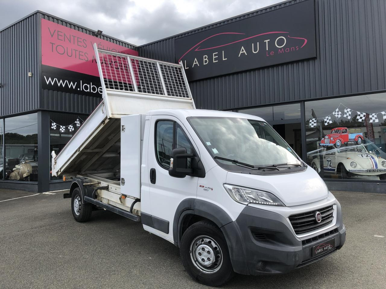 FIAT DUCATO 3T5 MAXI BENNE + COFFRE 2.3 JTD 130 CH PACK PRO NAV - כלי רכב מסחרי מזהיר: תמונה 2 FIAT DUCATO 3T5 MAXI BENNE + COFFRE 2.3 JTD 130 CH PACK PRO NAV - כלי רכב מסחרי מזהיר: תמונה 2