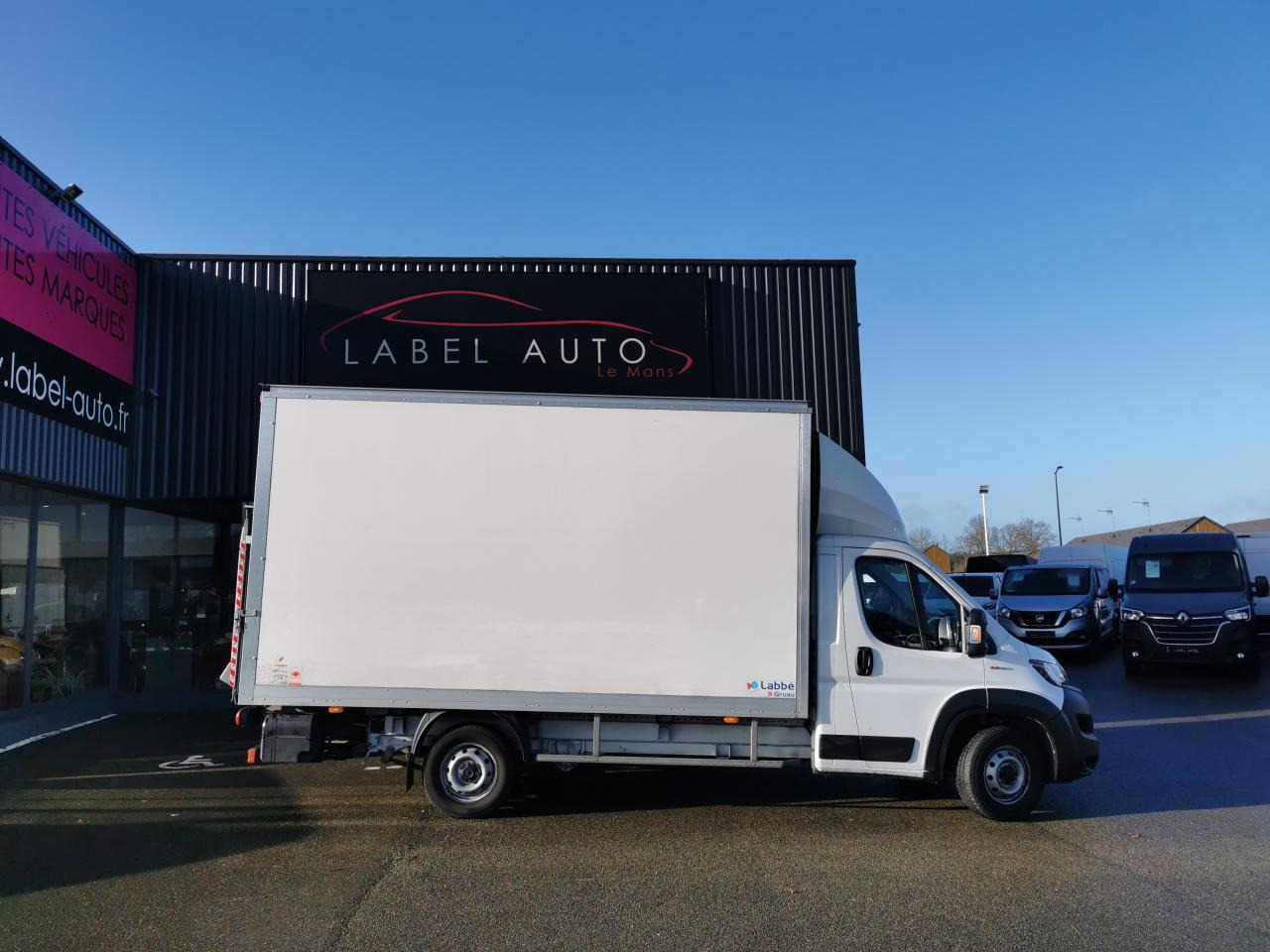 FIAT Ducato Maxi HD 3.5 L 2.2 Multijet 3 - 140 III TRANSPORTS SPECIFIQUES Grand Volume 20m3 + hayon 750 - מכונות אחרות: תמונה 1 FIAT Ducato Maxi HD 3.5 L 2.2 Multijet 3 - 140 III TRANSPORTS SPECIFIQUES Grand Volume 20m3 + hayon 750 - מכונות אחרות: תמונה 1