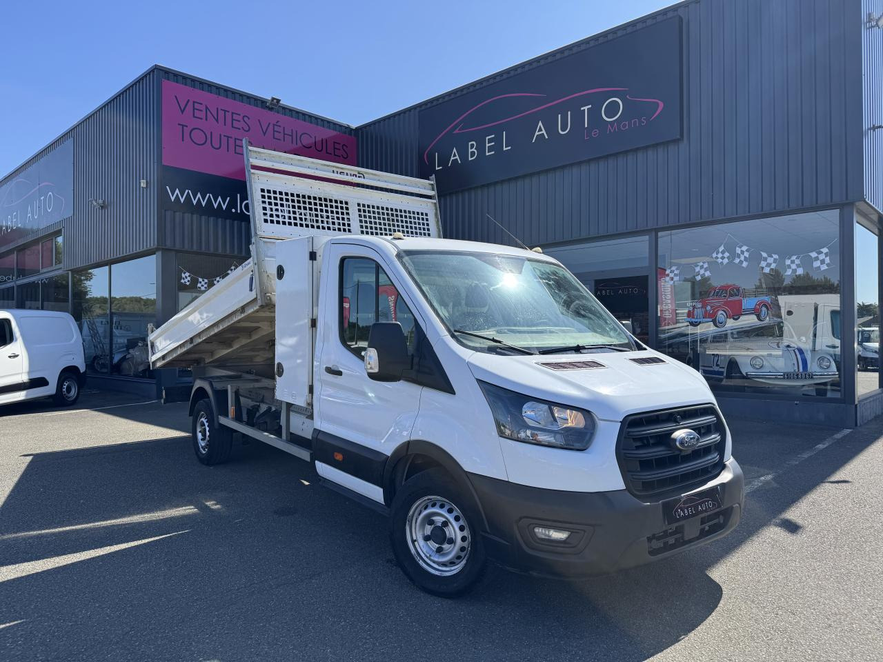FORD TRANSIT BENNE COFFRE 350 L3 2.0 EcoBlue 170CH - כלי רכב מסחרי מזהיר: תמונה 3 FORD TRANSIT BENNE COFFRE 350 L3 2.0 EcoBlue 170CH - כלי רכב מסחרי מזהיר: תמונה 3