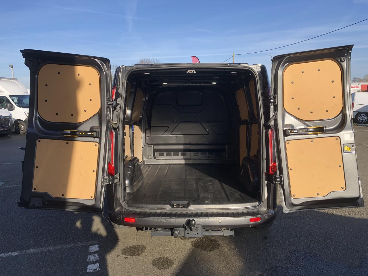 FORD Transit Custom 2.0 EcoBlue 185 ch BVA Fourgon 290 L1H1 Sport - כלי רכב מסחרי עם לוח: תמונה 4 FORD Transit Custom 2.0 EcoBlue 185 ch BVA Fourgon 290 L1H1 Sport - כלי רכב מסחרי עם לוח: תמונה 4