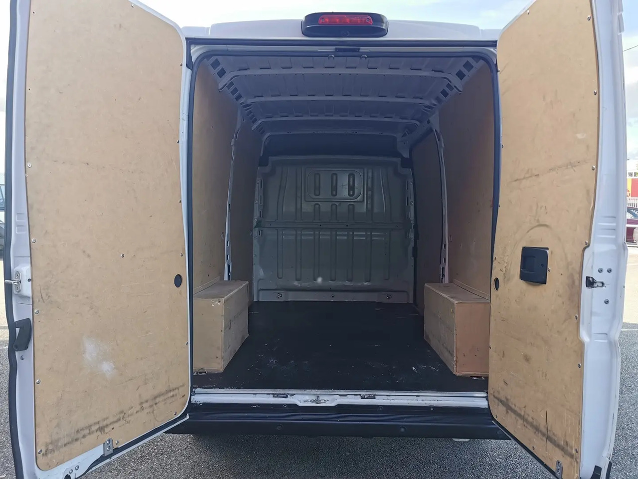 Fiat Ducato 3.3 MH2 2.3 MULTIJET 130CH PACK PRO NAV - כלי רכב מסחרי עם לוח: תמונה 3 Fiat Ducato 3.3 MH2 2.3 MULTIJET 130CH PACK PRO NAV - כלי רכב מסחרי עם לוח: תמונה 3