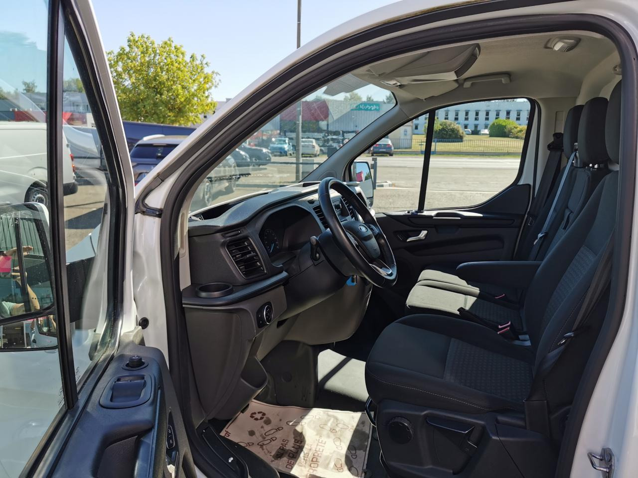 Ford Transit Custom 2.0 ECOBLUE MHEV - 130CH TREND BUSINESS - כלי רכב מסחרי קטן: תמונה 5 Ford Transit Custom 2.0 ECOBLUE MHEV - 130CH TREND BUSINESS - כלי רכב מסחרי קטן: תמונה 5