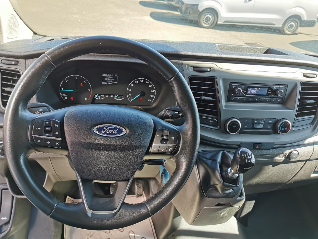 Ford Transit Custom 2.0 ECOBLUE MHEV - 130CH TREND BUSINESS - כלי רכב מסחרי קטן: תמונה 4 Ford Transit Custom 2.0 ECOBLUE MHEV - 130CH TREND BUSINESS - כלי רכב מסחרי קטן: תמונה 4