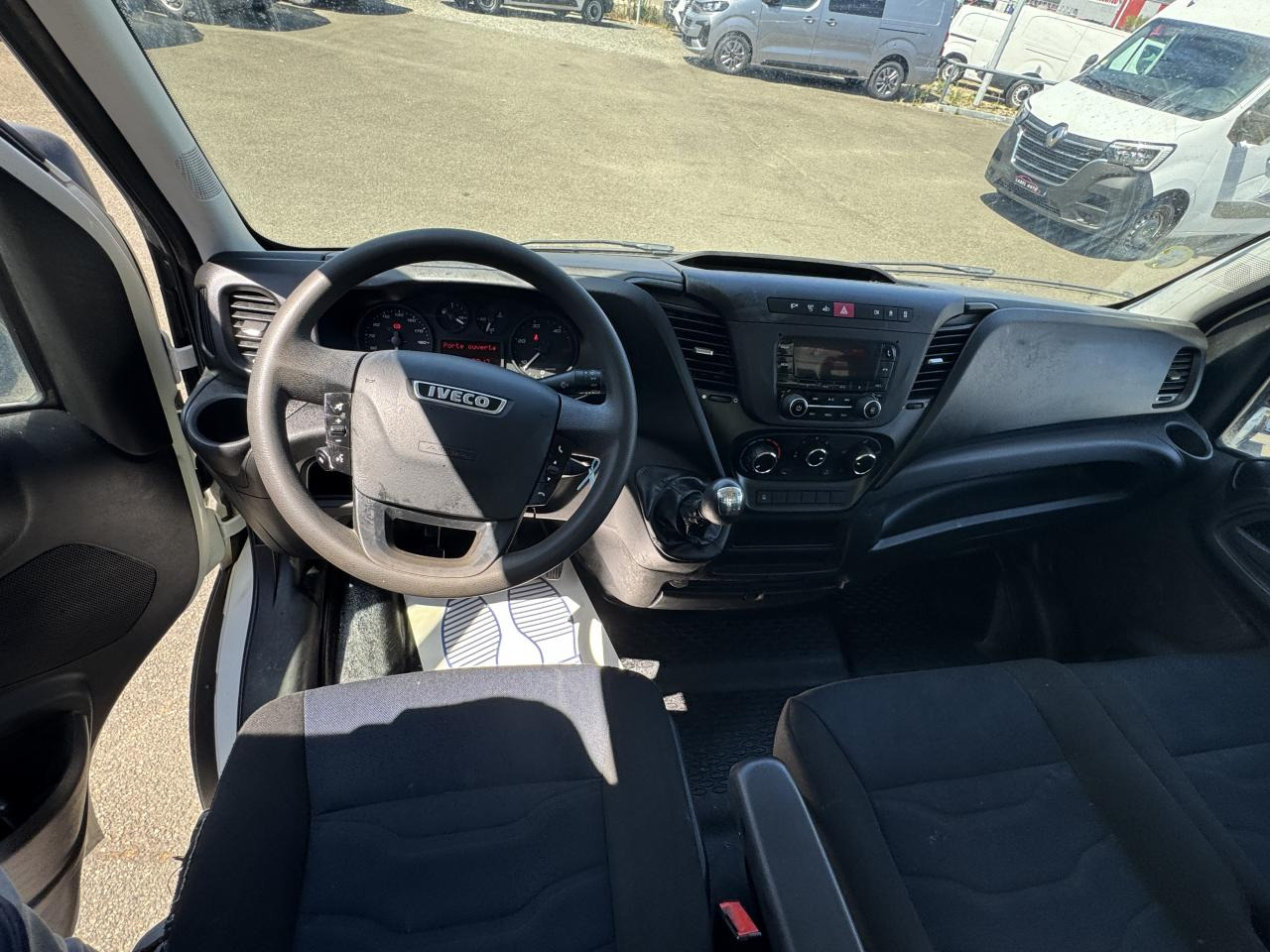 IVECO Daily 35 C 14 S&S (Quad-Leaf) CHASSIS CABINE 2014 35C/35S Chassis cabine 35 C Epmt.3.45 PHASE 3 - כלי רכב מסחרי מזהיר: תמונה 4 IVECO Daily 35 C 14 S&S (Quad-Leaf) CHASSIS CABINE 2014 35C/35S Chassis cabine 35 C Epmt.3.45 PHASE 3 - כלי רכב מסחרי מזהיר: תמונה 4