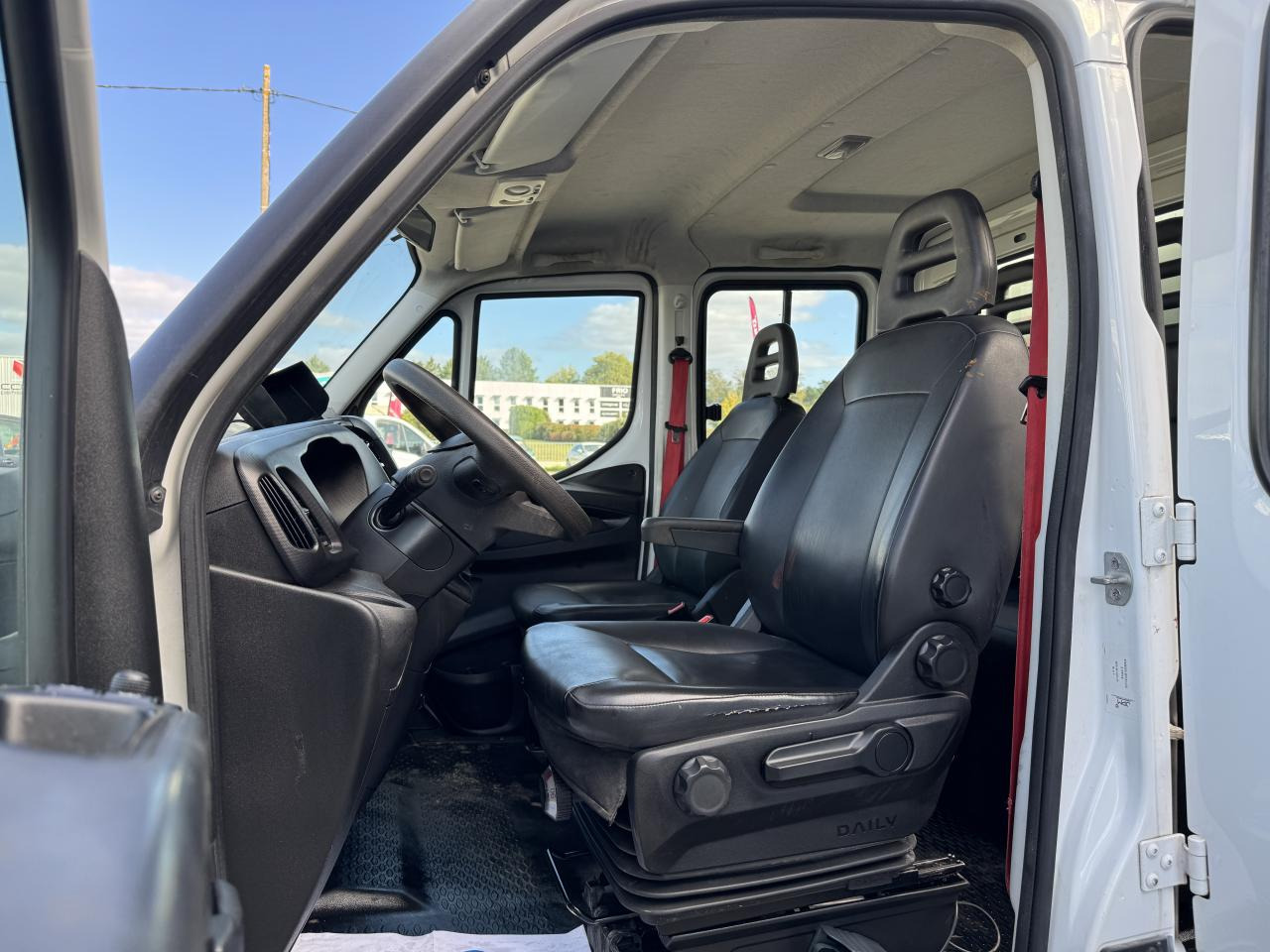 IVECO Daily 35 C 16 D S&S (Quad-Leaf) CHASSIS DOUBLE CABINE 2014 35C/35S CHASSIS CABINE DOUBLE Chassi - כלי רכב מסחרי מזהיר, כלי רכב מסחרי קומבי: תמונה 4 IVECO Daily 35 C 16 D S&S (Quad-Leaf) CHASSIS DOUBLE CABINE 2014 35C/35S CHASSIS CABINE DOUBLE Chassi - כלי רכב מסחרי מזהיר, כלי רכב מסחרי קומבי: תמונה 4