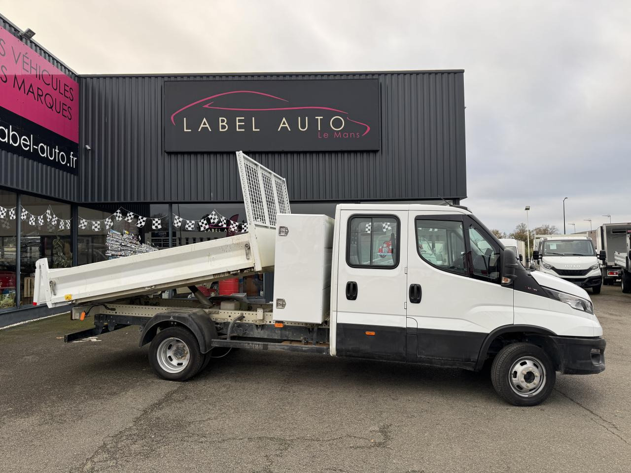 IVECO Daily 35 C 16 D S&S (Quad-Leaf) CHASSIS DOUBLE CABINE 2014 35C/35S CHASSIS CABINE DOUBLE Chassi - כלי רכב מסחרי מזהיר, כלי רכב מסחרי קומבי: תמונה 1 IVECO Daily 35 C 16 D S&S (Quad-Leaf) CHASSIS DOUBLE CABINE 2014 35C/35S CHASSIS CABINE DOUBLE Chassi - כלי רכב מסחרי מזהיר, כלי רכב מסחרי קומבי: תמונה 1