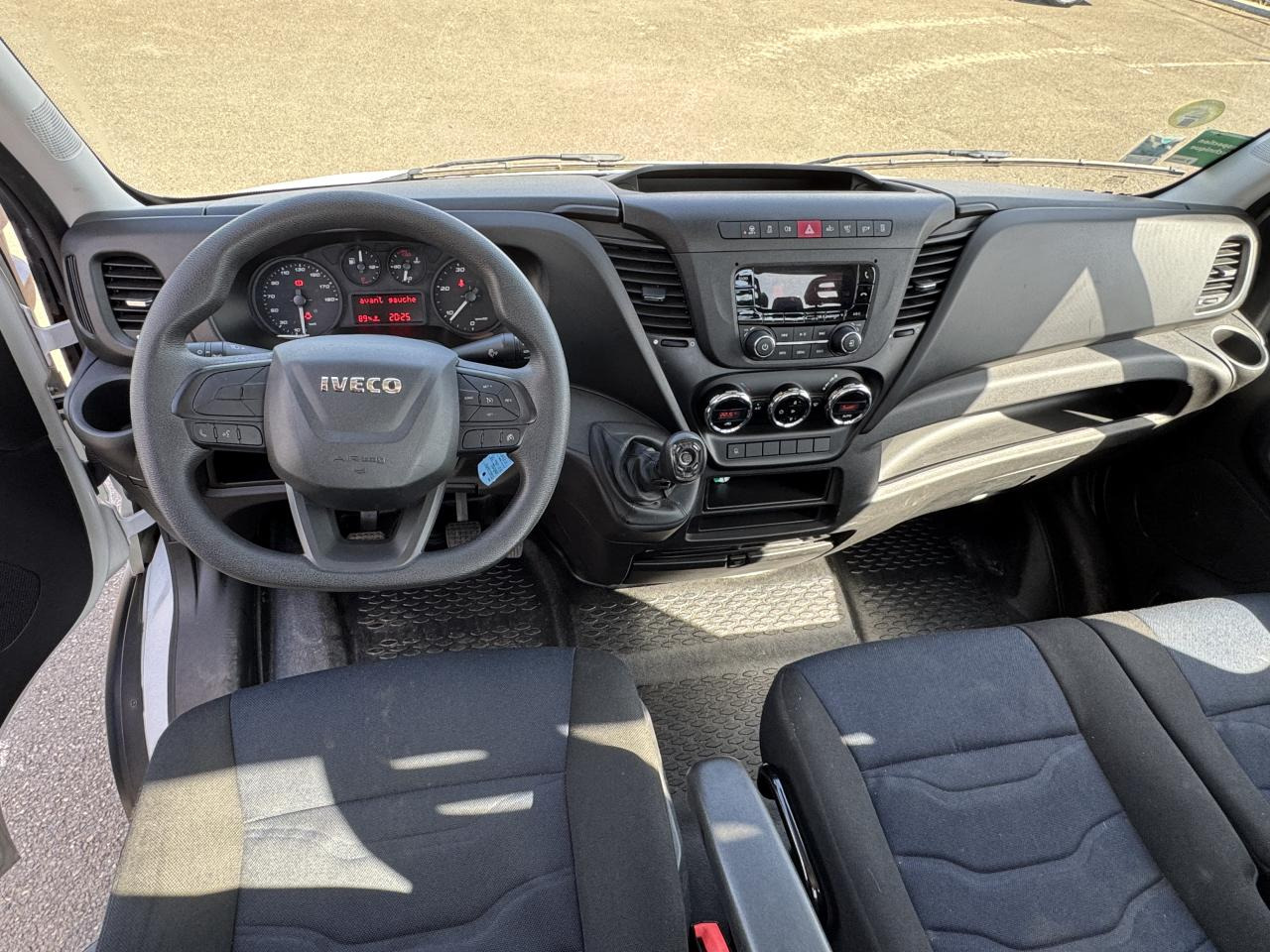 IVECO Daily 35 S 16H3.0 (Quad-Leaf) PORTE VOITURE - משאית גרירה: תמונה 5 IVECO Daily 35 S 16H3.0 (Quad-Leaf) PORTE VOITURE - משאית גרירה: תמונה 5