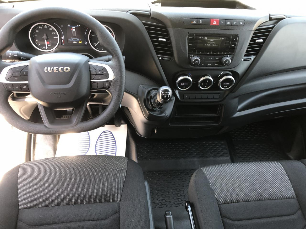 Iveco Daily 35 C 16 CAISSE HAYON 20M3 - כלי רכב מסחרי עם תיבה: תמונה 4 Iveco Daily 35 C 16 CAISSE HAYON 20M3 - כלי רכב מסחרי עם תיבה: תמונה 4