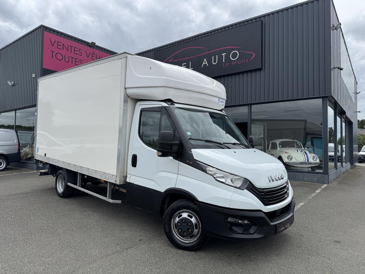 Iveco Daily 35 C 16 CAISSE HAYON 20M3 - כלי רכב מסחרי עם תיבה: תמונה 3 Iveco Daily 35 C 16 CAISSE HAYON 20M3 - כלי רכב מסחרי עם תיבה: תמונה 3