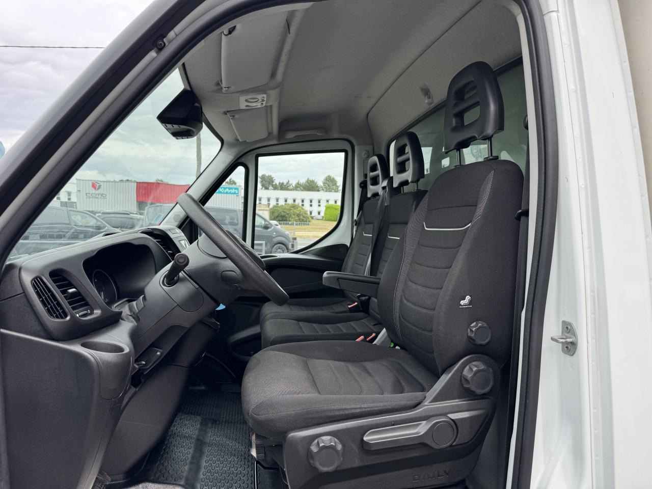 Iveco Daily 35 C 16 CAISSE HAYON 20M3 - כלי רכב מסחרי עם תיבה: תמונה 5 Iveco Daily 35 C 16 CAISSE HAYON 20M3 - כלי רכב מסחרי עם תיבה: תמונה 5