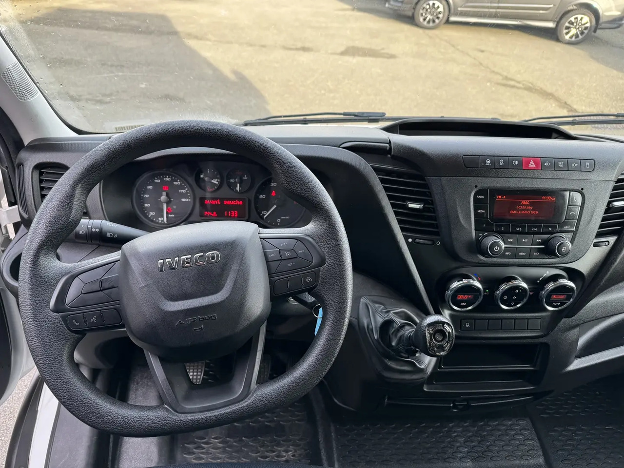 Iveco Daily 35C16 EMPATTEMENT 4100 - כלי רכב מסחרי עם תיבה: תמונה 4 Iveco Daily 35C16 EMPATTEMENT 4100 - כלי רכב מסחרי עם תיבה: תמונה 4