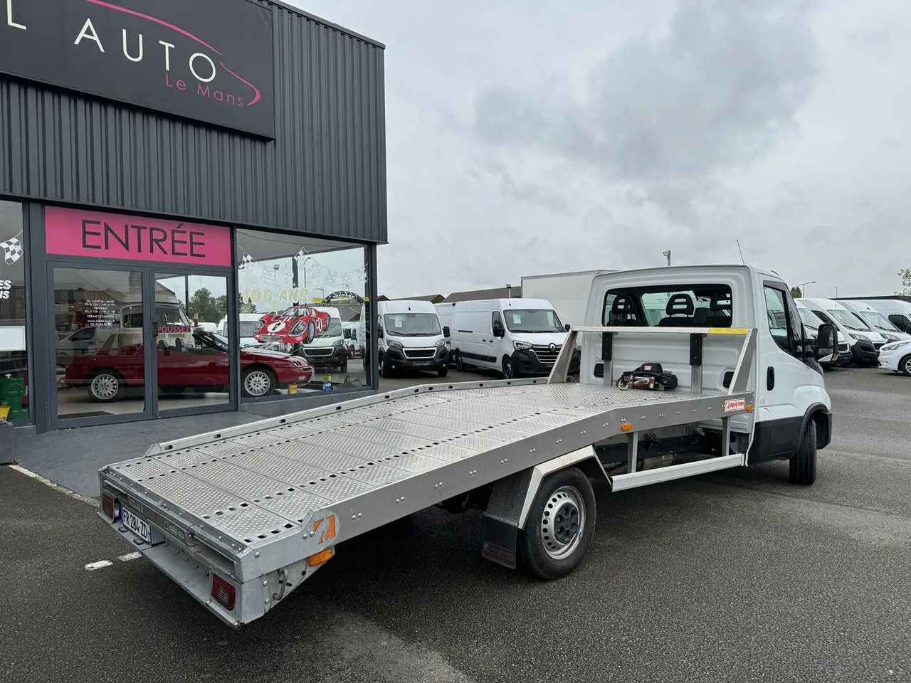 Iveco Daily 35S16H3.0 D EMPATTEMENT 4100 - משאית גרירה: תמונה 5 Iveco Daily 35S16H3.0 D EMPATTEMENT 4100 - משאית גרירה: תמונה 5