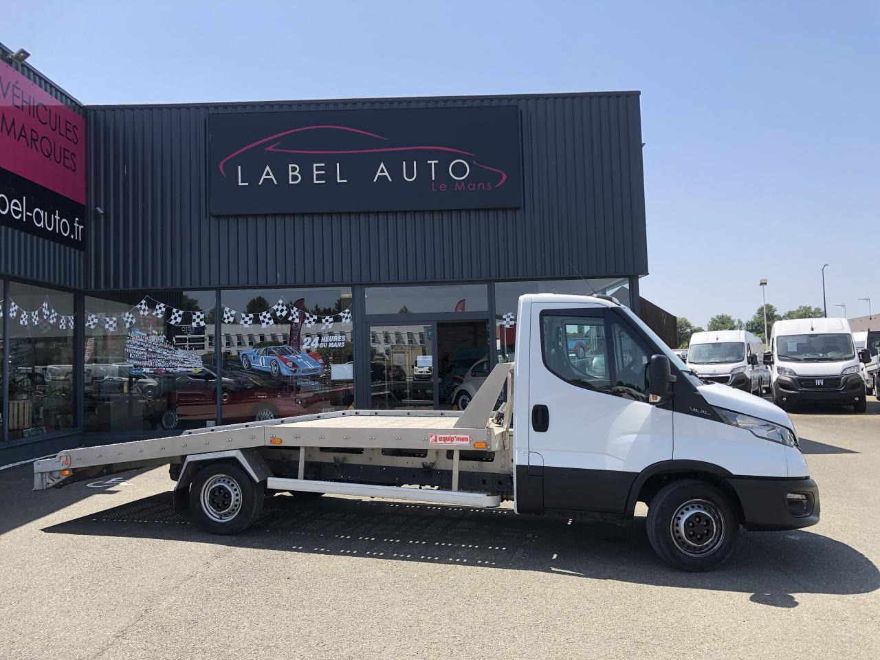 Iveco Daily IVECO PORTE VOITURE DEPANNEUSE 35 S 16 3L0 160 CH EMPATTEMENT 4100 PLATEAU FIX ALU EQUIP M - משאית הובלה אוטומטית: תמונה 1 Iveco Daily IVECO PORTE VOITURE DEPANNEUSE 35 S 16 3L0 160 CH EMPATTEMENT 4100 PLATEAU FIX ALU EQUIP M - משאית הובלה אוטומטית: תמונה 1