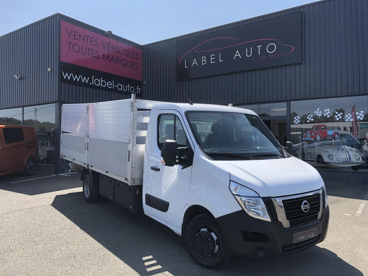 NISSAN INTERSTAR 3T5 2.3 DCI 165CH PLATEAU RIDELLES 4M50 - כלי רכב מסחרי במיטה שטוחה: תמונה 2 NISSAN INTERSTAR 3T5 2.3 DCI 165CH PLATEAU RIDELLES 4M50 - כלי רכב מסחרי במיטה שטוחה: תמונה 2