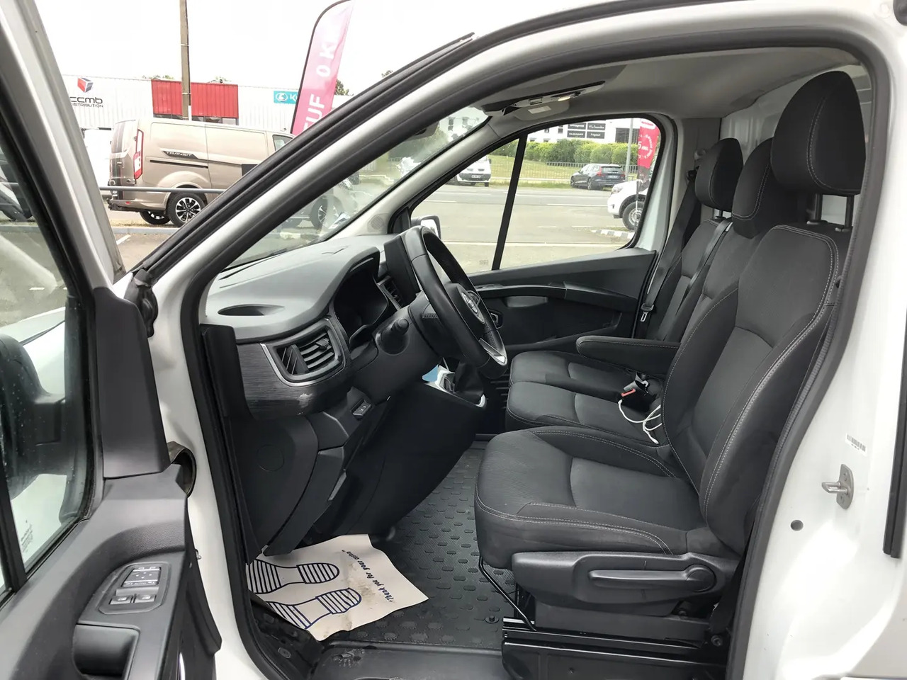 Nissan Primastar L1H1 2T8 2.0 DCI 150CH N-CONNECTA DCT - כלי רכב מסחרי עם לוח: תמונה 3 Nissan Primastar L1H1 2T8 2.0 DCI 150CH N-CONNECTA DCT - כלי רכב מסחרי עם לוח: תמונה 3
