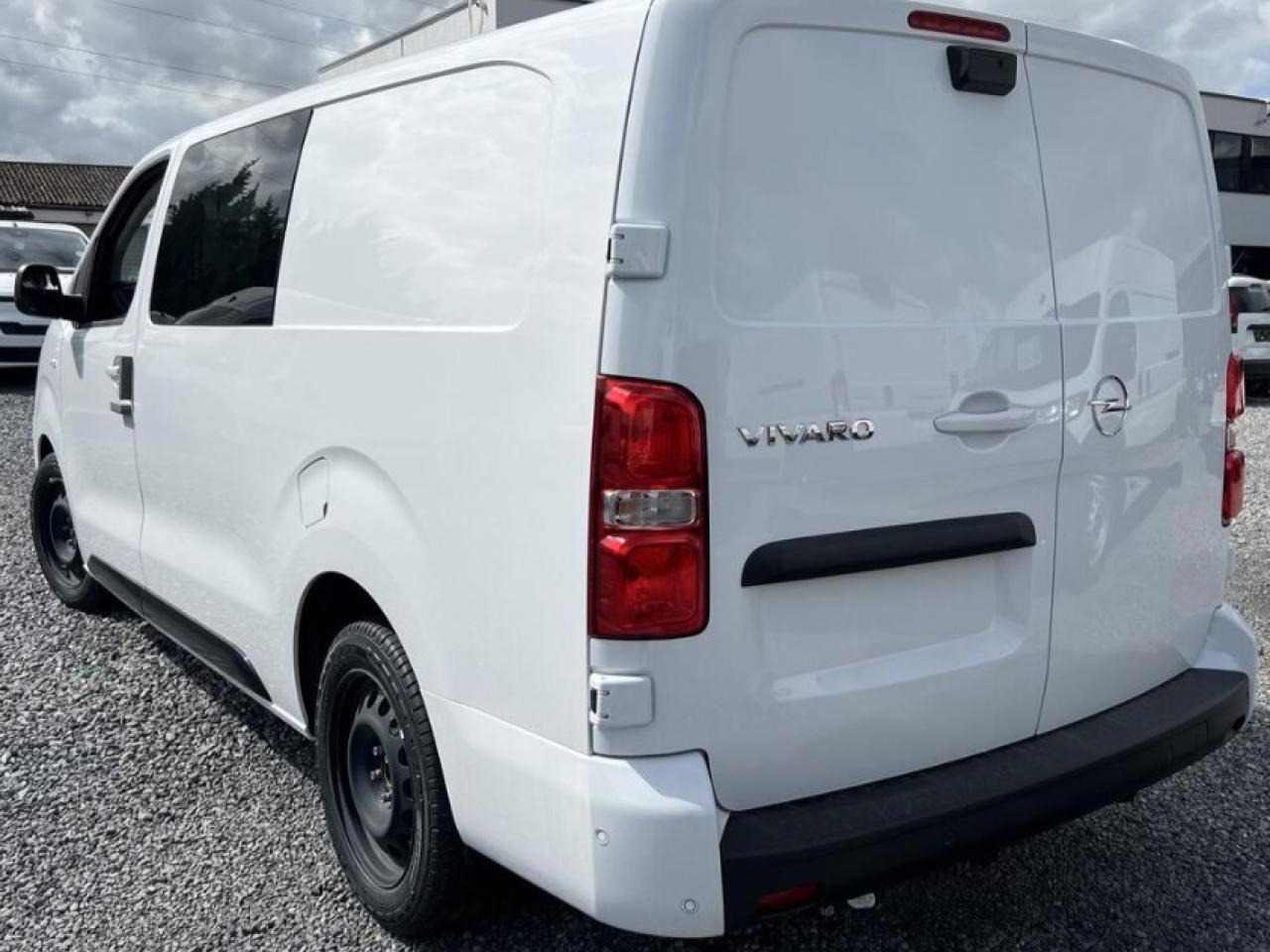 OPEL Vivaro XL 2.0 BlueHDi - 180 - BV EAT8 S&S CABINE APPROFONDIE 2019 Fourgon Cabine approfondie Fi - כלי רכב מסחרי עם לוח: תמונה 4 OPEL Vivaro XL 2.0 BlueHDi - 180 - BV EAT8 S&S CABINE APPROFONDIE 2019 Fourgon Cabine approfondie Fi - כלי רכב מסחרי עם לוח: תמונה 4