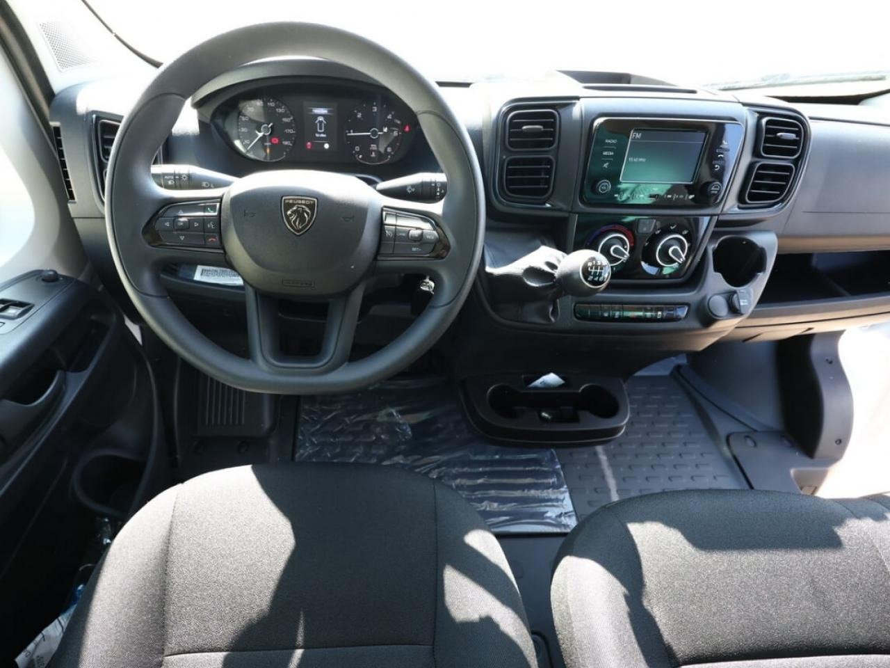 PEUGEOT Boxer 3.5t L4H2 2.2 HDi S&S Maxi - 180  III FOURGON TOLE Fourgon Tolé 435 L4H2 PHASE 3 - כלי רכב מסחרי עם לוח: תמונה 3 PEUGEOT Boxer 3.5t L4H2 2.2 HDi S&S Maxi - 180  III FOURGON TOLE Fourgon Tolé 435 L4H2 PHASE 3 - כלי רכב מסחרי עם לוח: תמונה 3