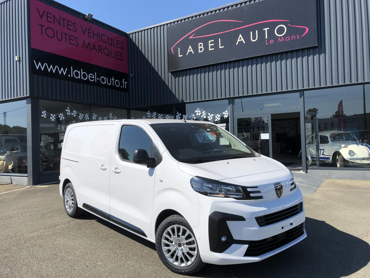 PEUGEOT Expert M 2.0 BlueHDi - 145 S&S - BV EAT8  III FOURGON Fourgon PHASE 2 - כלי רכב מסחרי עם לוח: תמונה 1 PEUGEOT Expert M 2.0 BlueHDi - 145 S&S - BV EAT8  III FOURGON Fourgon PHASE 2 - כלי רכב מסחרי עם לוח: תמונה 1