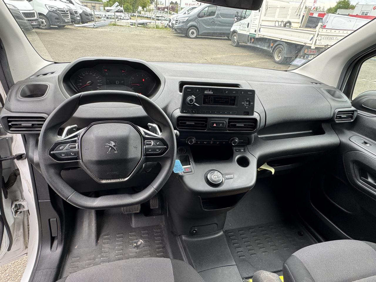 PEUGEOT PARTNER M 650 KG 1.5 HDI 130 CH EAT-8 2 PL PREMIUM - כלי רכב מסחרי עם לוח: תמונה 3 PEUGEOT PARTNER M 650 KG 1.5 HDI 130 CH EAT-8 2 PL PREMIUM - כלי רכב מסחרי עם לוח: תמונה 3