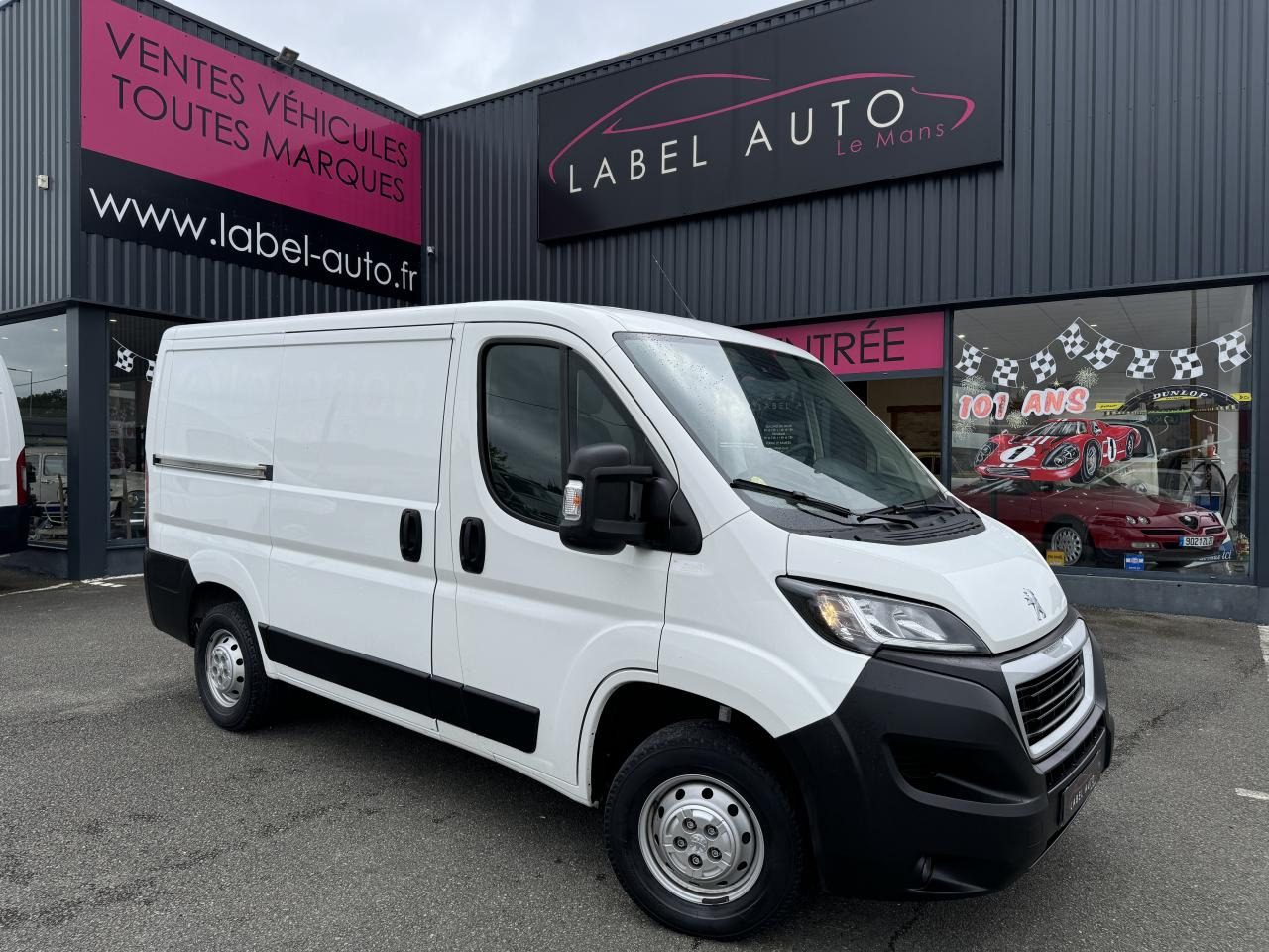 PEUGEOT boxer 333 L1H1 2.2 BLUEHDI S&S 140CH ASPHALT - כלי רכב מסחרי עם לוח: תמונה 1 PEUGEOT boxer 333 L1H1 2.2 BLUEHDI S&S 140CH ASPHALT - כלי רכב מסחרי עם לוח: תמונה 1