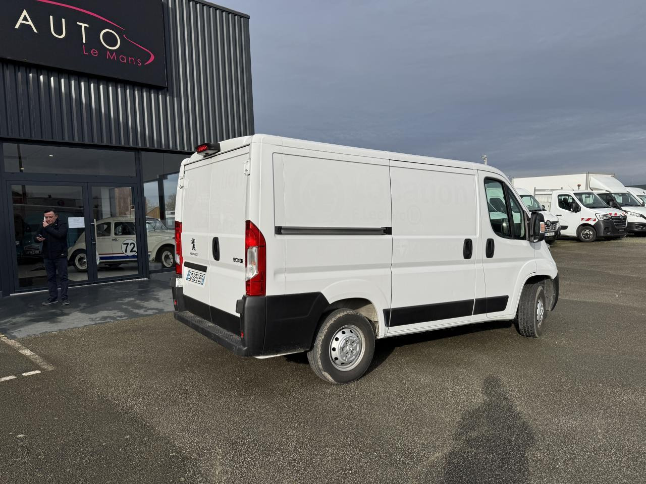 Peugeot Boxer 330 L1H1 2.2 BLUEHDI S&S 140CH ASPHALT - כלי רכב מסחרי עם לוח: תמונה 5 Peugeot Boxer 330 L1H1 2.2 BLUEHDI S&S 140CH ASPHALT - כלי רכב מסחרי עם לוח: תמונה 5