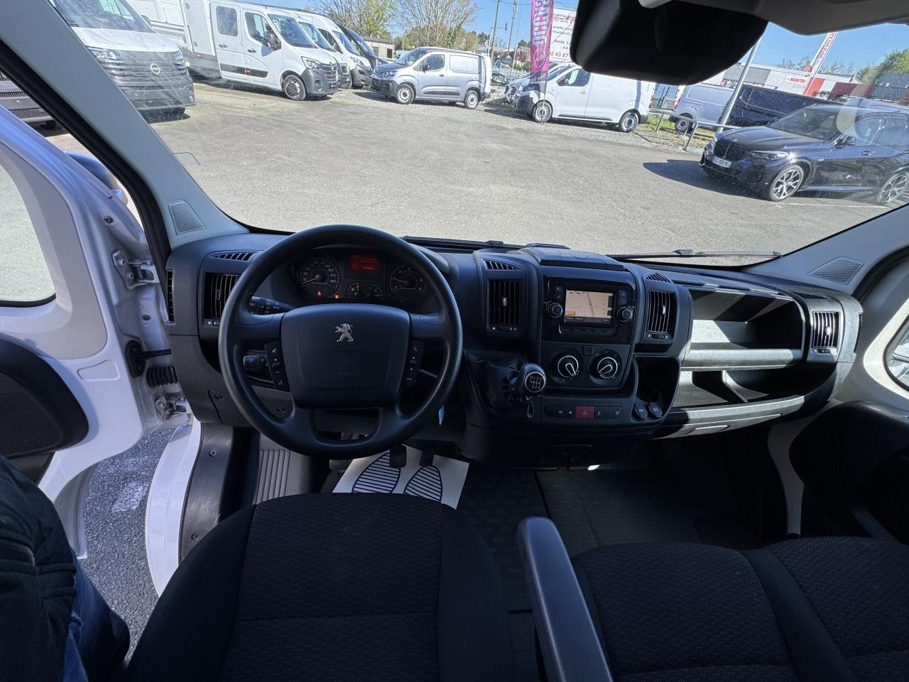Peugeot Boxer 333 L1H1 2.2 BLUEHDI S&S 140CH ASPHALT - כלי רכב מסחרי עם לוח: תמונה 3 Peugeot Boxer 333 L1H1 2.2 BLUEHDI S&S 140CH ASPHALT - כלי רכב מסחרי עם לוח: תמונה 3
