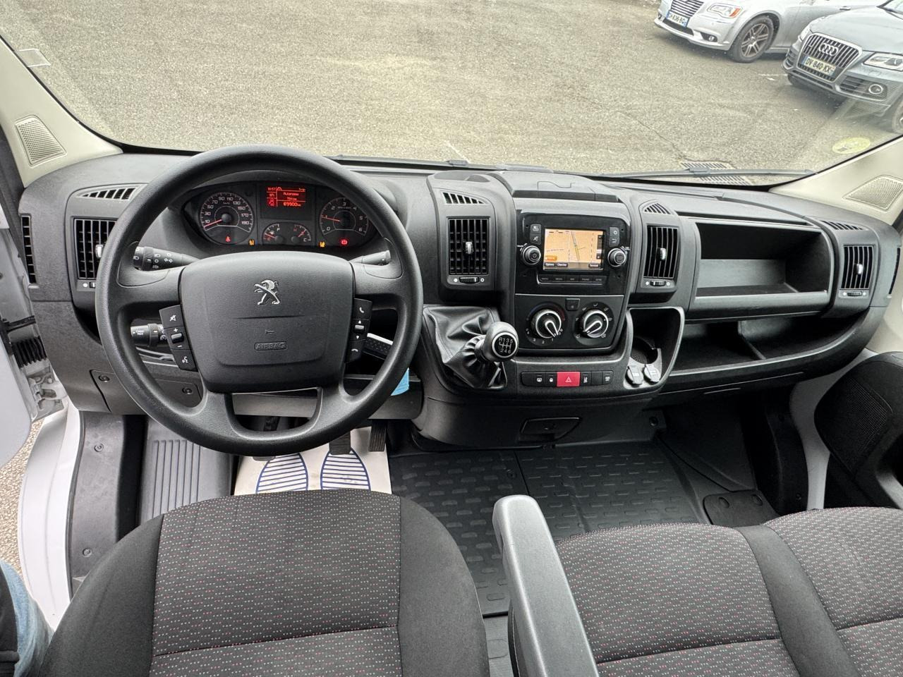 Peugeot Boxer 333 L1H1 2.2 BLUEHDI S&S 140CH ASPHALT - כלי רכב מסחרי עם לוח: תמונה 3 Peugeot Boxer 333 L1H1 2.2 BLUEHDI S&S 140CH ASPHALT - כלי רכב מסחרי עם לוח: תמונה 3