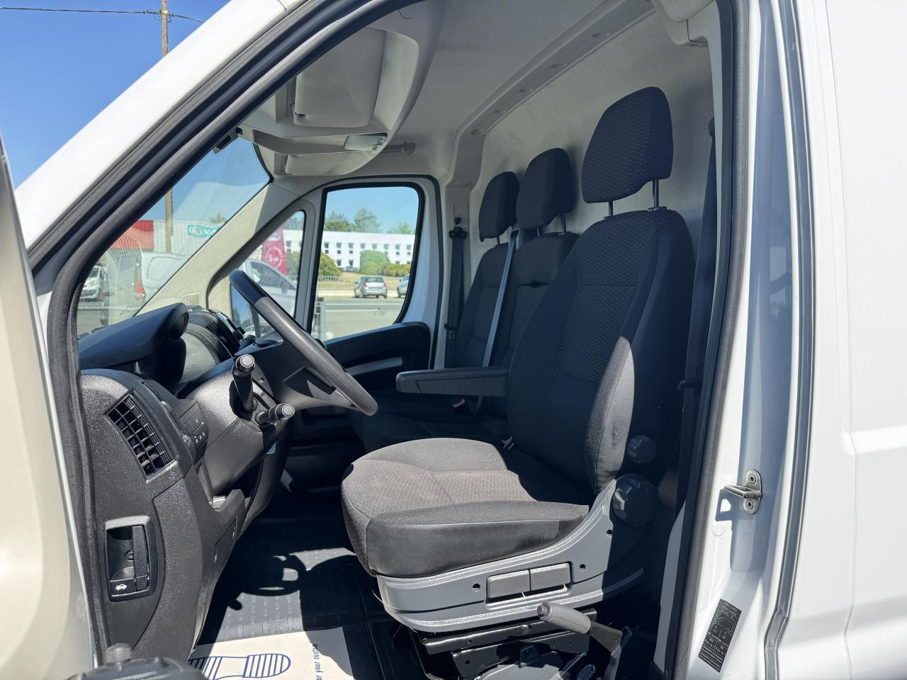 Peugeot Boxer L3H2 3.5 140CH BLUEHDI S&S PACK ASPHALT CONNECT - כלי רכב מסחרי עם לוח: תמונה 4 Peugeot Boxer L3H2 3.5 140CH BLUEHDI S&S PACK ASPHALT CONNECT - כלי רכב מסחרי עם לוח: תמונה 4