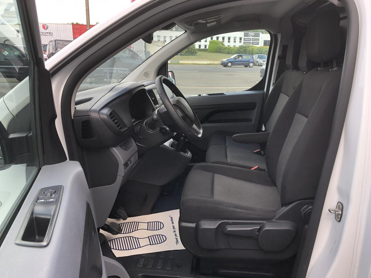 Peugeot Expert LONG 2.0 BLUEHDI 145CH S&S PREMIUM - כלי רכב מסחרי עם לוח: תמונה 4 Peugeot Expert LONG 2.0 BLUEHDI 145CH S&S PREMIUM - כלי רכב מסחרי עם לוח: תמונה 4