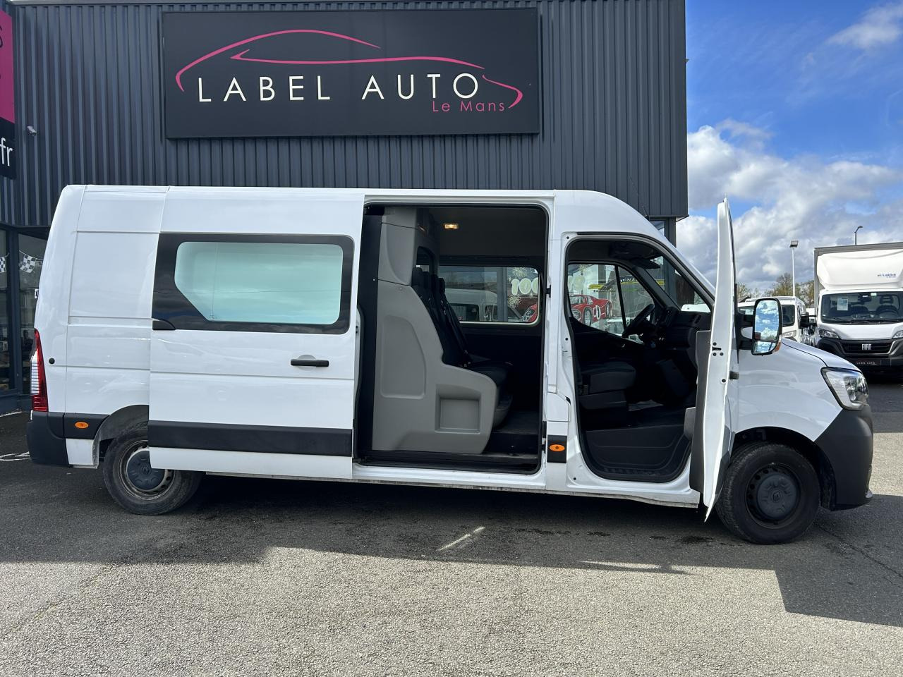 RENAULT Master Confort F3500 L3H2 2.3 dCi - 135 III CABINE APPROFONDIE Cabine approfondie L3H2 Traction PHA - כלי רכב מסחרי עם לוח: תמונה 3 RENAULT Master Confort F3500 L3H2 2.3 dCi - 135 III CABINE APPROFONDIE Cabine approfondie L3H2 Traction PHA - כלי רכב מסחרי עם לוח: תמונה 3